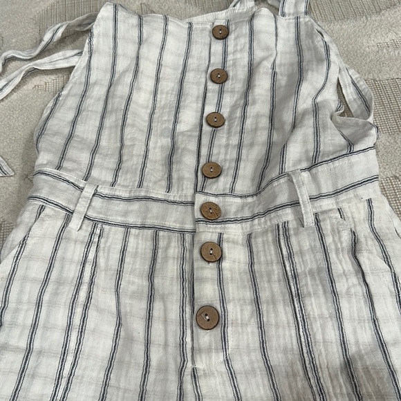 💕SOLD💕NWT Tea and Cup gauze striped overalls - Picture 3 of 7